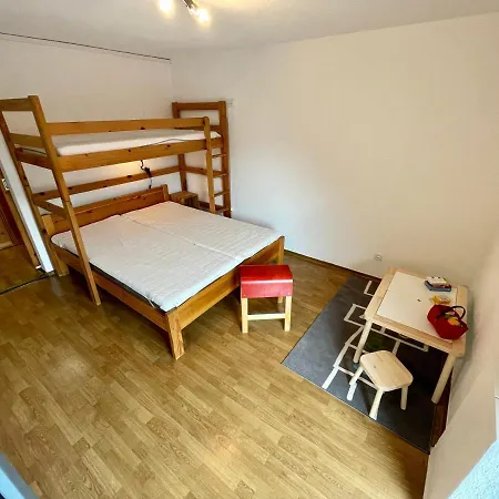 公寓 Geraeumige Familienwohnung Fuer Aktivurlauber *