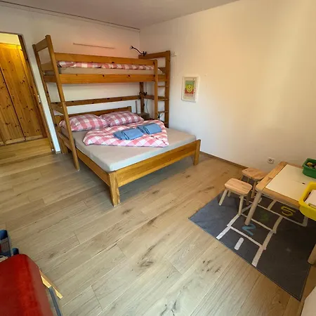 Geraeumige Familienwohnung Fuer Aktivurlauber * Sautens