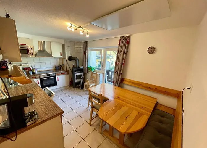 Geraeumige Familienwohnung Fuer Aktivurlauber Sautens