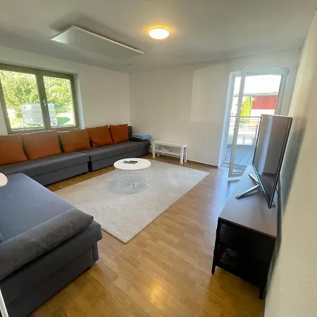 Geraeumige Familienwohnung Fuer Aktivurlauber *